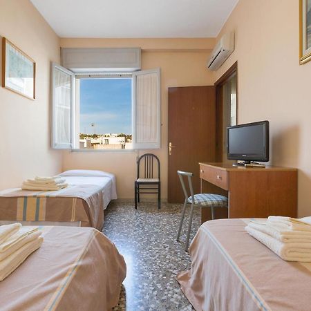 B&B Prima O Poi Parabita Buitenkant foto